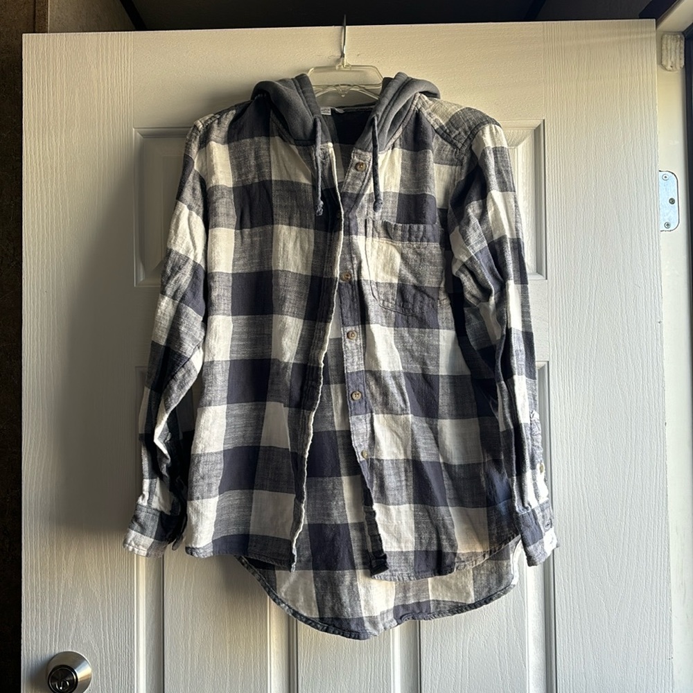 Time and Tru hooded button up